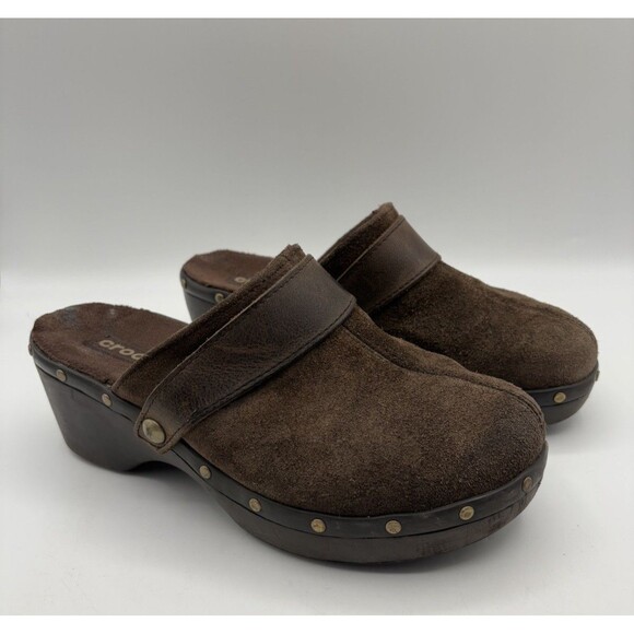 Crocs Women’s Brown Suede Studded Clogs Size 8 Slip On Shoes Casual Office Work - Picture 1 of 14